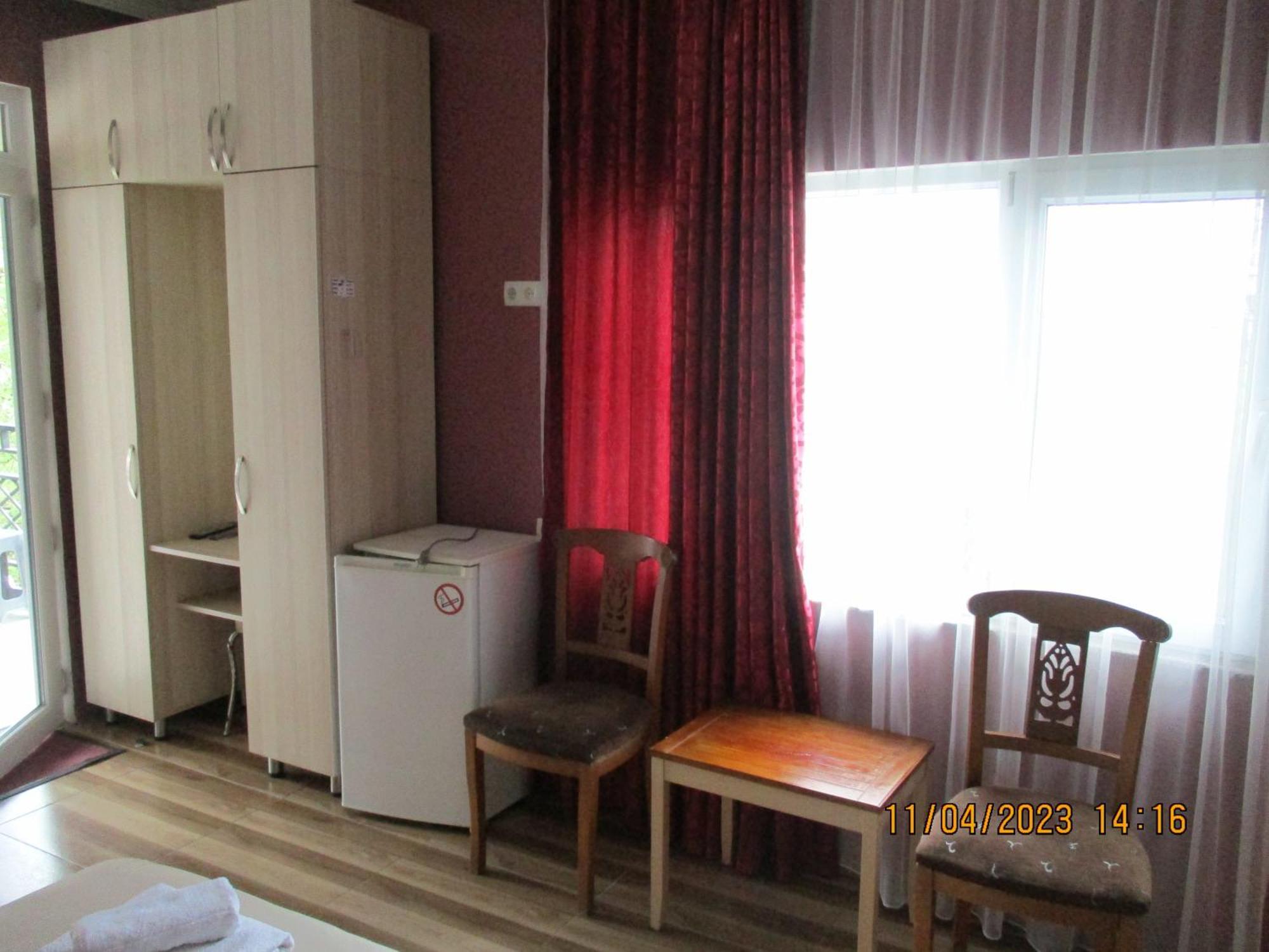 Guest House Nino Makhinjauri Room photo